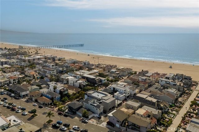 69 18th Street, Hermosa Beach, CA 90254
