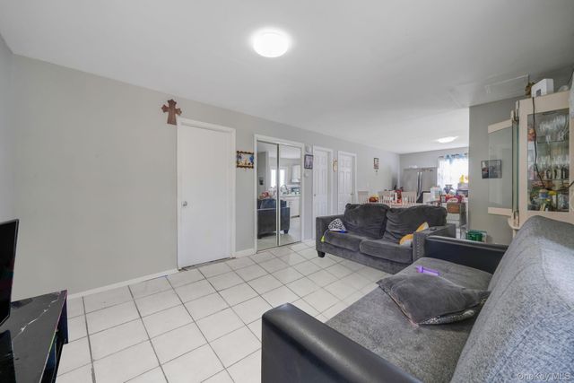 83 Revilo Avenue, Shirley, NY 11967