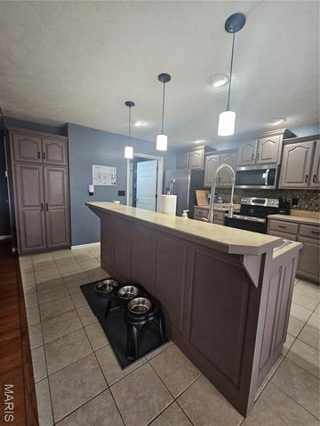 139 Lyle Curtis Circle, Waynesville, MO 65583