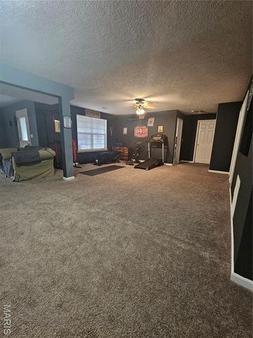 139 Lyle Curtis Circle, Waynesville, MO 65583