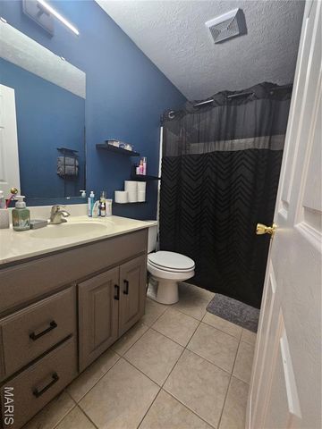 139 Lyle Curtis Circle, Waynesville, MO 65583