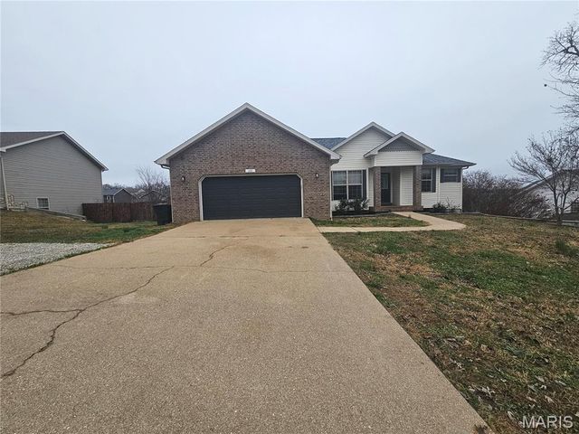 139 Lyle Curtis Circle, Waynesville, MO 65583