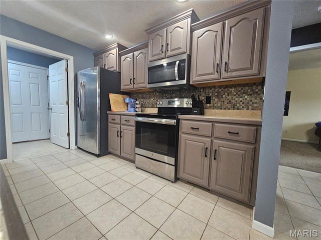 139 Lyle Curtis Circle, Waynesville, MO 65583