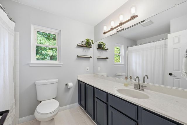 7963 Lake Crest Drive, Ypsilanti Twp, MI 48197