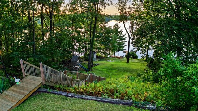 7963 Lake Crest Drive, Ypsilanti Twp, MI 48197