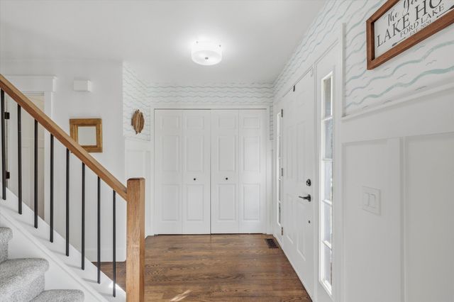 7963 Lake Crest Drive, Ypsilanti Twp, MI 48197