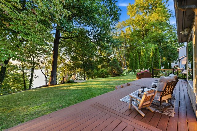 7963 Lake Crest Drive, Ypsilanti Twp, MI 48197