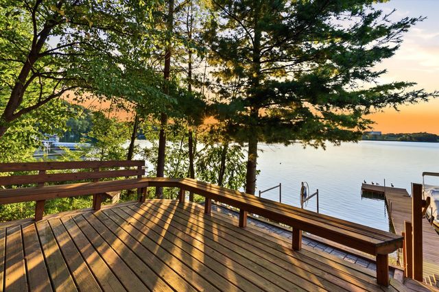 7963 Lake Crest Drive, Ypsilanti Twp, MI 48197