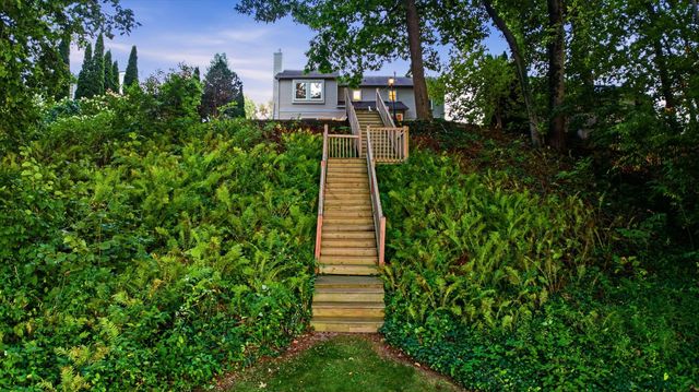 7963 Lake Crest Drive, Ypsilanti Twp, MI 48197