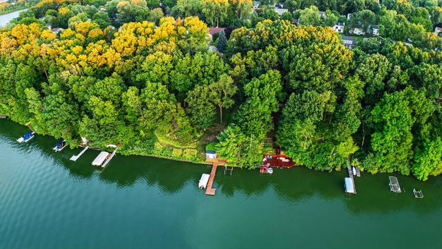 7963 Lake Crest Drive, Ypsilanti Twp, MI 48197