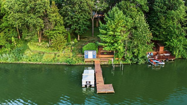 7963 Lake Crest Drive, Ypsilanti Twp, MI 48197