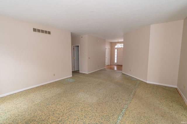 806 Copperfield Drive, South Bend, IN 46614