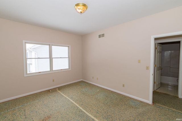 806 Copperfield Drive, South Bend, IN 46614