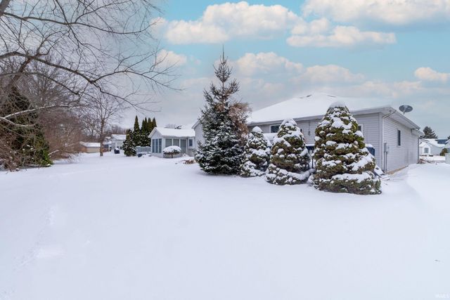 806 Copperfield Drive, South Bend, IN 46614