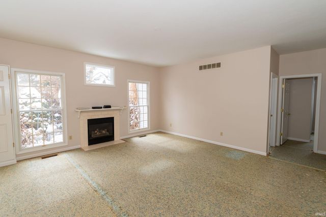 806 Copperfield Drive, South Bend, IN 46614