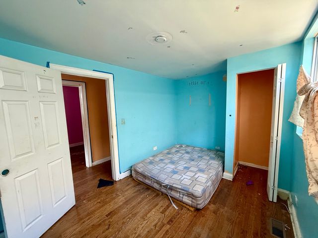 2040 W 67th Place, Chicago, IL 60636