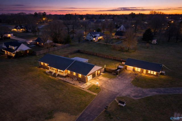 27420 Thach Road, Athens, AL 35613