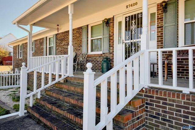 27420 Thach Road, Athens, AL 35613