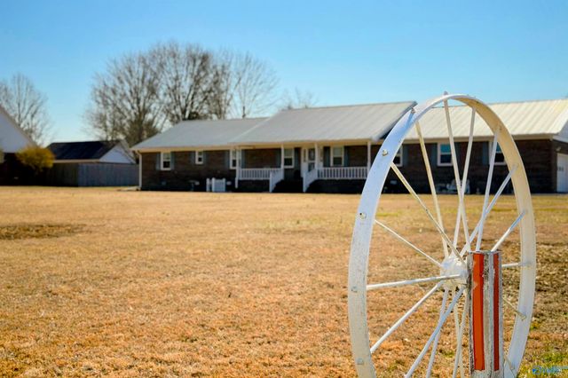 27420 Thach Road, Athens, AL 35613