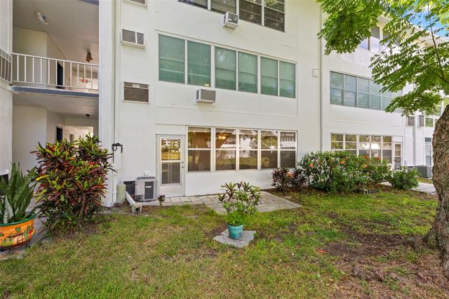 400 GLENNES LANE 107, Dunedin, FL 34698