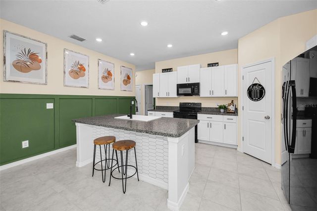 6376 SPIDER LILY WAY, New Port Richey, FL 34653