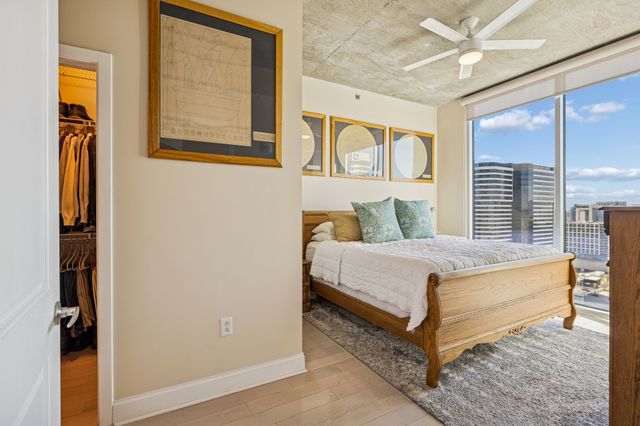 415 Church St Apt 2212, Nashville, TN 37219