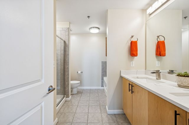 415 Church St Apt 2212, Nashville, TN 37219