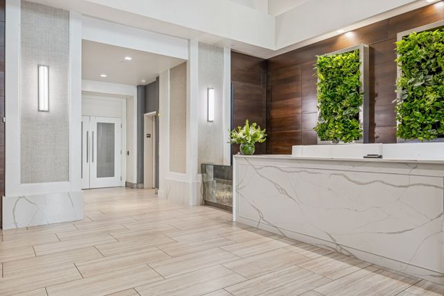 415 Church St Apt 2212, Nashville, TN 37219