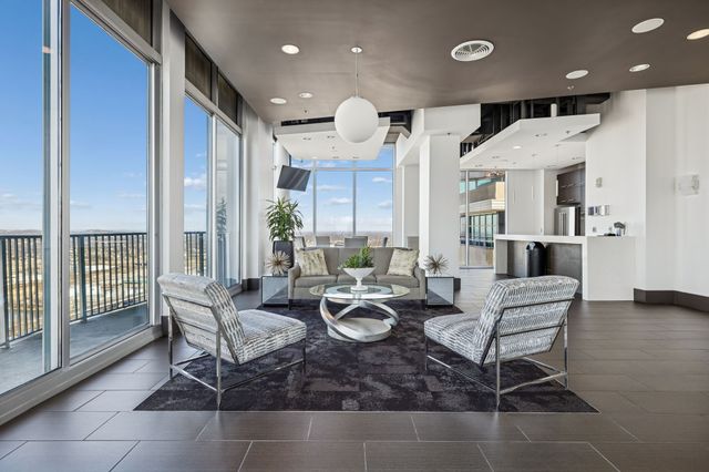 415 Church St Apt 2212, Nashville, TN 37219