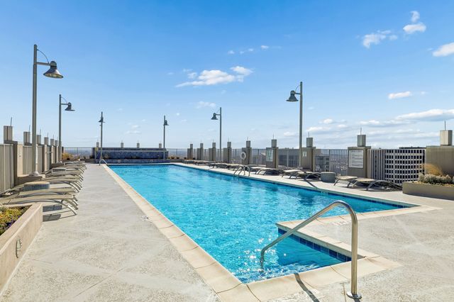 415 Church St Apt 2212, Nashville, TN 37219