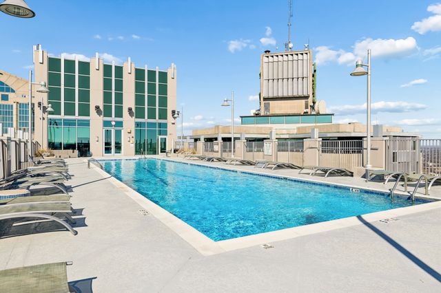 415 Church St Apt 2212, Nashville, TN 37219