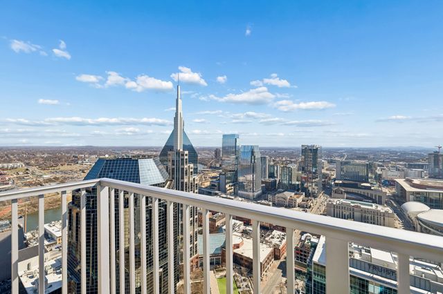 415 Church St Apt 2212, Nashville, TN 37219