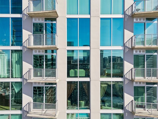 415 Church St Apt 2212, Nashville, TN 37219