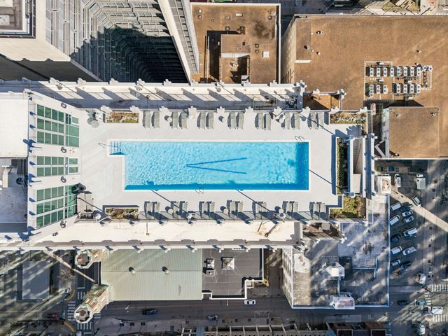 415 Church St Apt 2212, Nashville, TN 37219