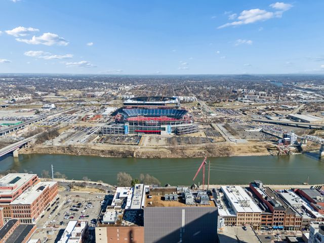 415 Church St Apt 2212, Nashville, TN 37219