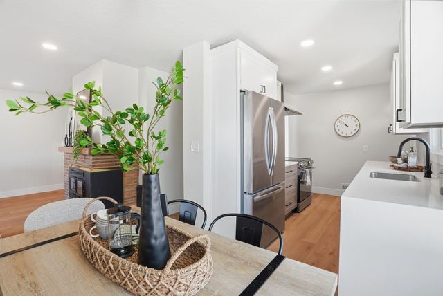 1422 E 9TH Ave, Spokane, WA 99202