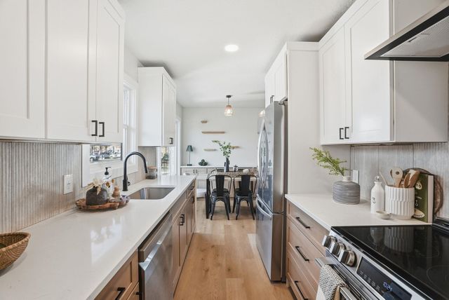 1422 E 9TH Ave, Spokane, WA 99202