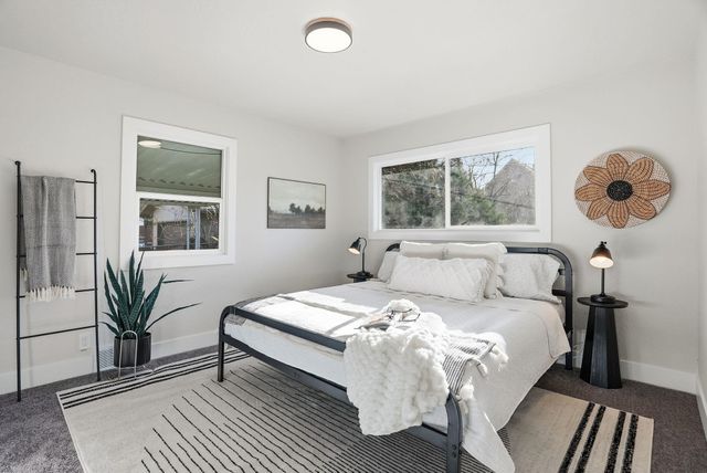 1422 E 9TH Ave, Spokane, WA 99202