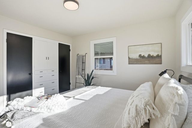 1422 E 9TH Ave, Spokane, WA 99202