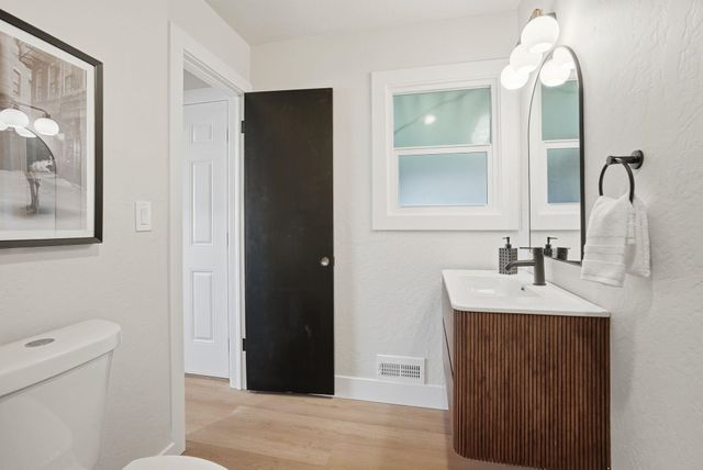 1422 E 9TH Ave, Spokane, WA 99202