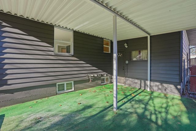 1422 E 9TH Ave, Spokane, WA 99202