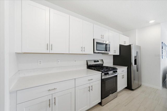 35212 GRAVELLY DRIVE, Zephyrhills, FL 33541