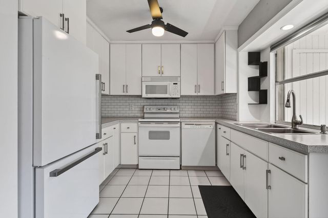 3150 Meridian Way S 7, Palm Beach Gardens, FL 33410