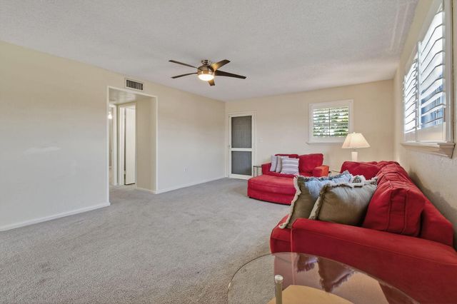 3150 Meridian Way S 7, Palm Beach Gardens, FL 33410