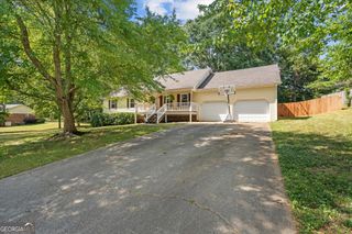 40 W Triple Tree Drive, Carrollton, GA 30117