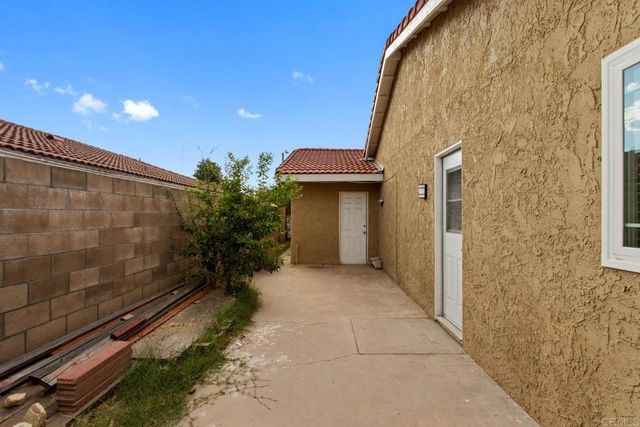 2905 Indian Canyon Court, Highland, CA 92346