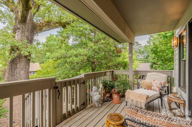 77 Chestnut Street 106, Tryon, NC 28782