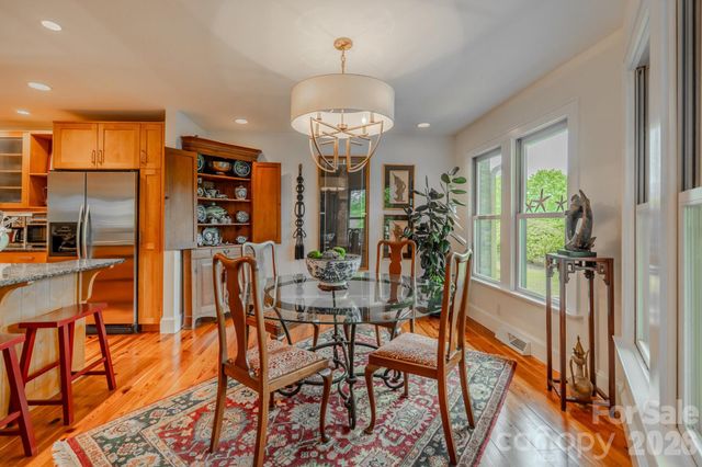 77 Chestnut Street 106, Tryon, NC 28782
