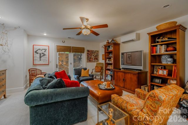 77 Chestnut Street 106, Tryon, NC 28782