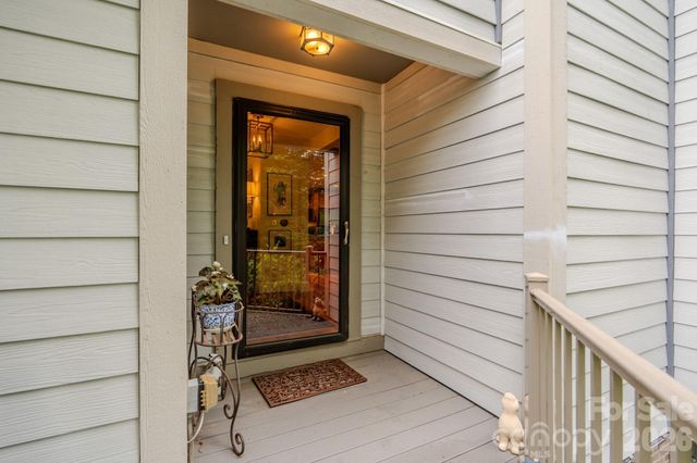 77 Chestnut Street 106, Tryon, NC 28782